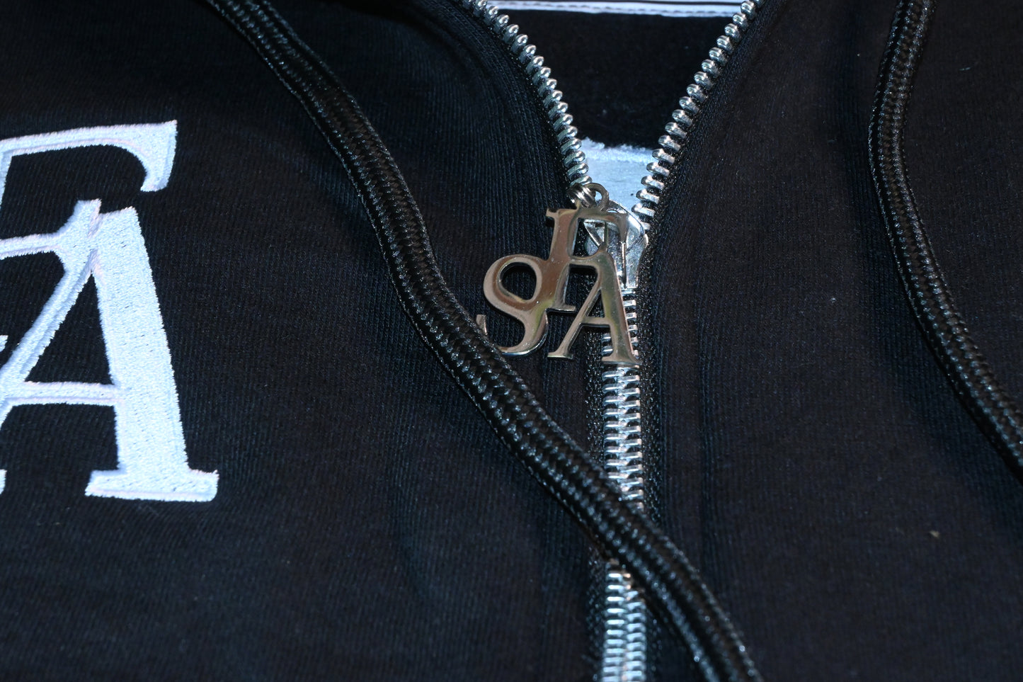 No Apologies Black Sets